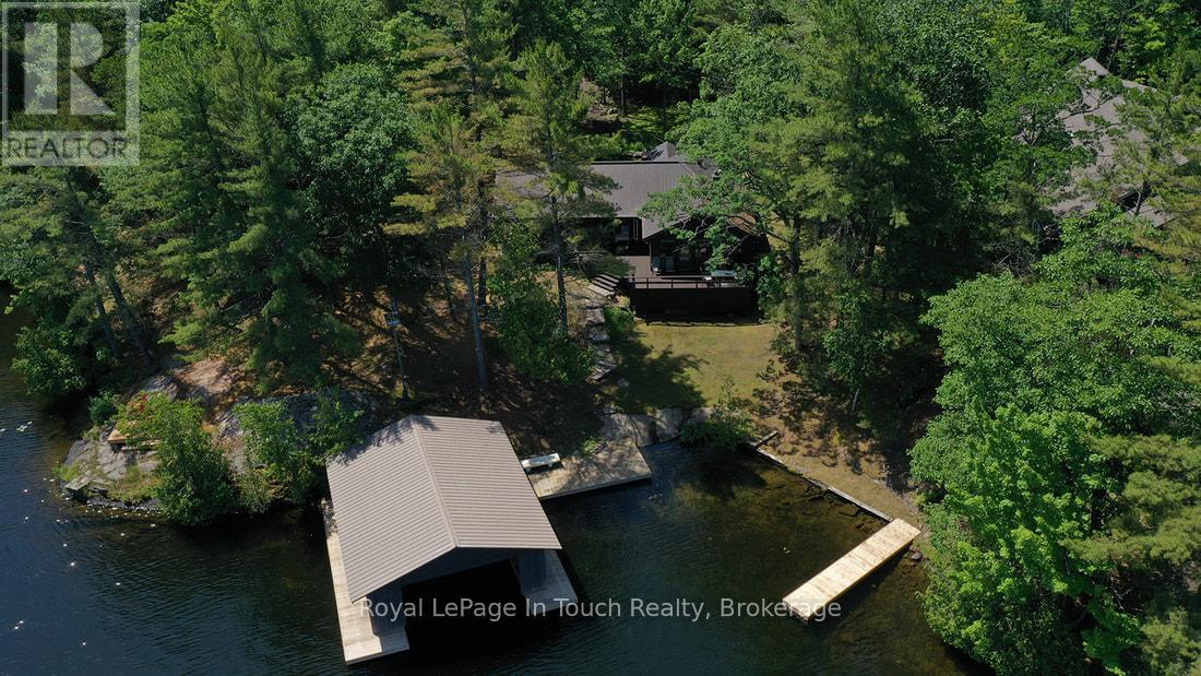 211 Pickerel Point Road, Georgian Bay, Ontario  L0K 1S0 - Photo 16 - X12265333