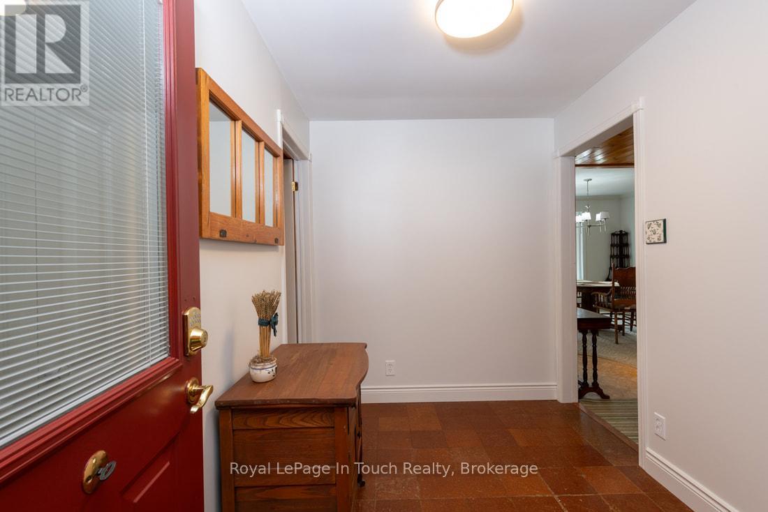 211 Pickerel Point Road, Georgian Bay, Ontario  L0K 1S0 - Photo 34 - X12265333