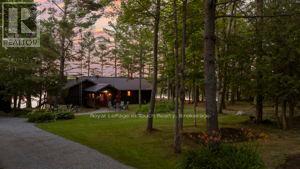 211 Pickerel Point Road, Georgian Bay, Ontario  L0K 1S0 - Photo 4 - X12265333