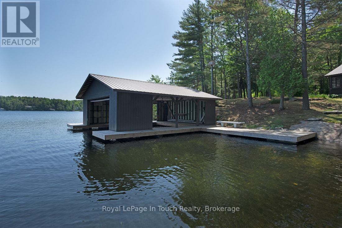 211 Pickerel Point Road, Georgian Bay, Ontario  L0K 1S0 - Photo 43 - X12265333