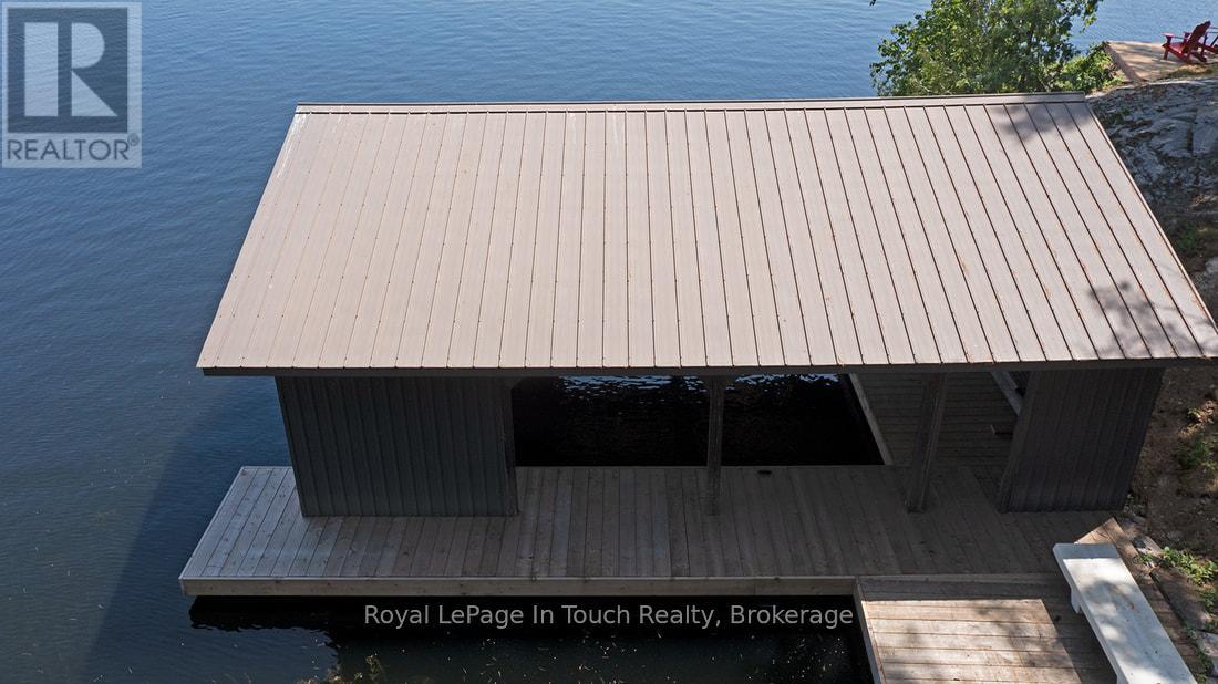 211 Pickerel Point Road, Georgian Bay, Ontario  L0K 1S0 - Photo 39 - X12265333