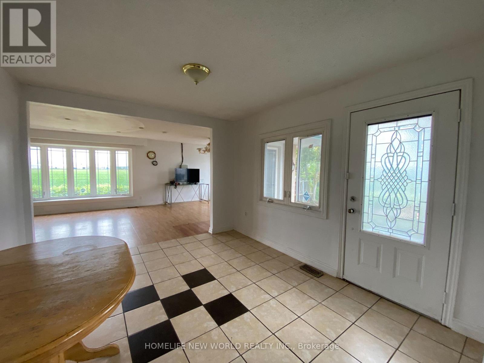 671 Canal Road, Bradford West Gwillimbury, Ontario  L3Z 4C5 - Photo 7 - N12314420