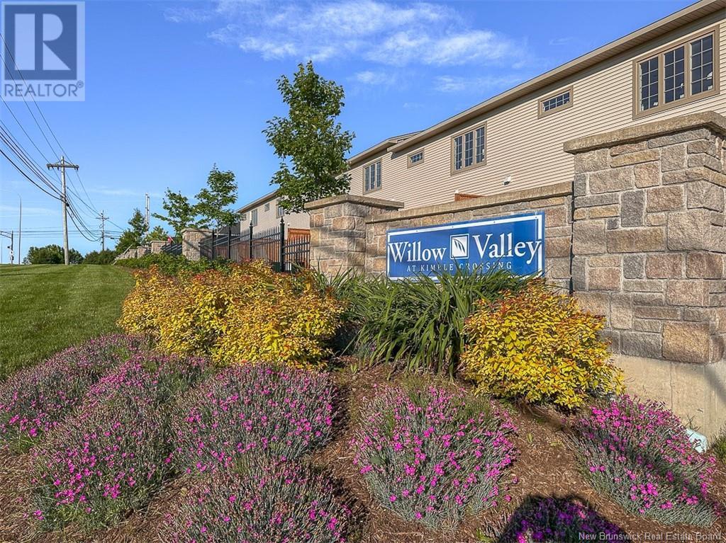 Property at 18 Huntingdon Circle image 5