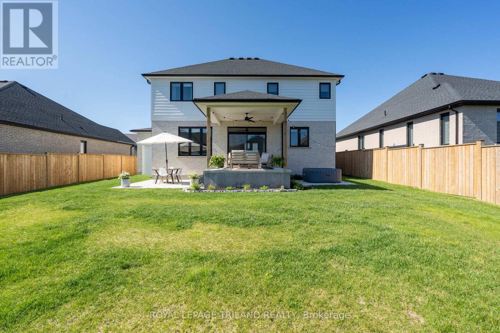 28 Hazelwood Passage, Thames Centre, Ontario  N0L 1G2 - Photo 41 - X12314464