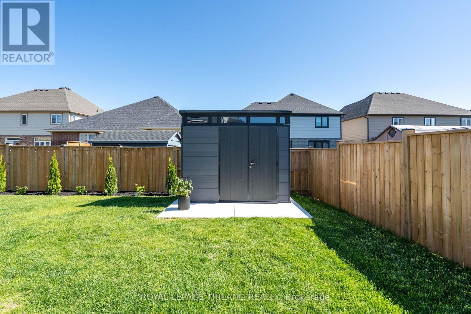 28 Hazelwood Passage, Thames Centre, Ontario  N0L 1G2 - Photo 43 - X12314464