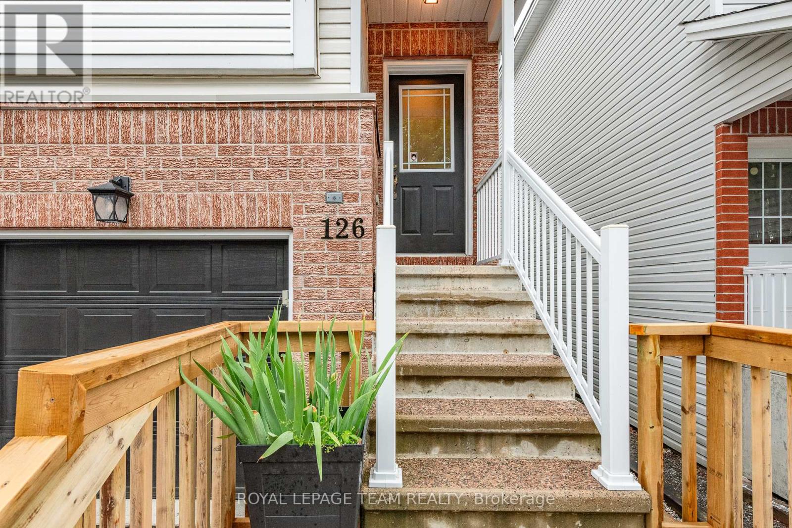 Property at 126 WHARHOL PRIVATE image 3