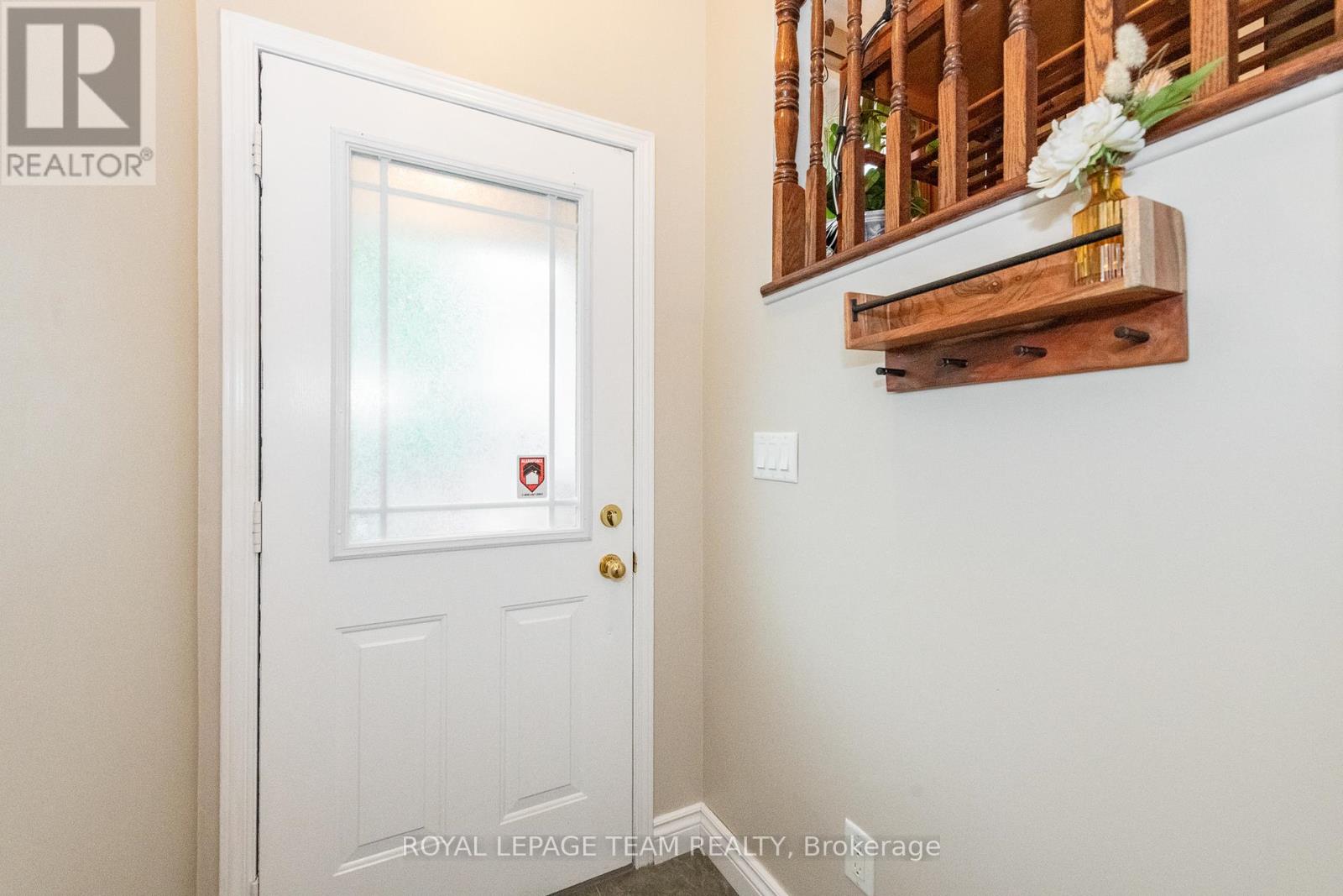Property at 126 WHARHOL PRIVATE image 5