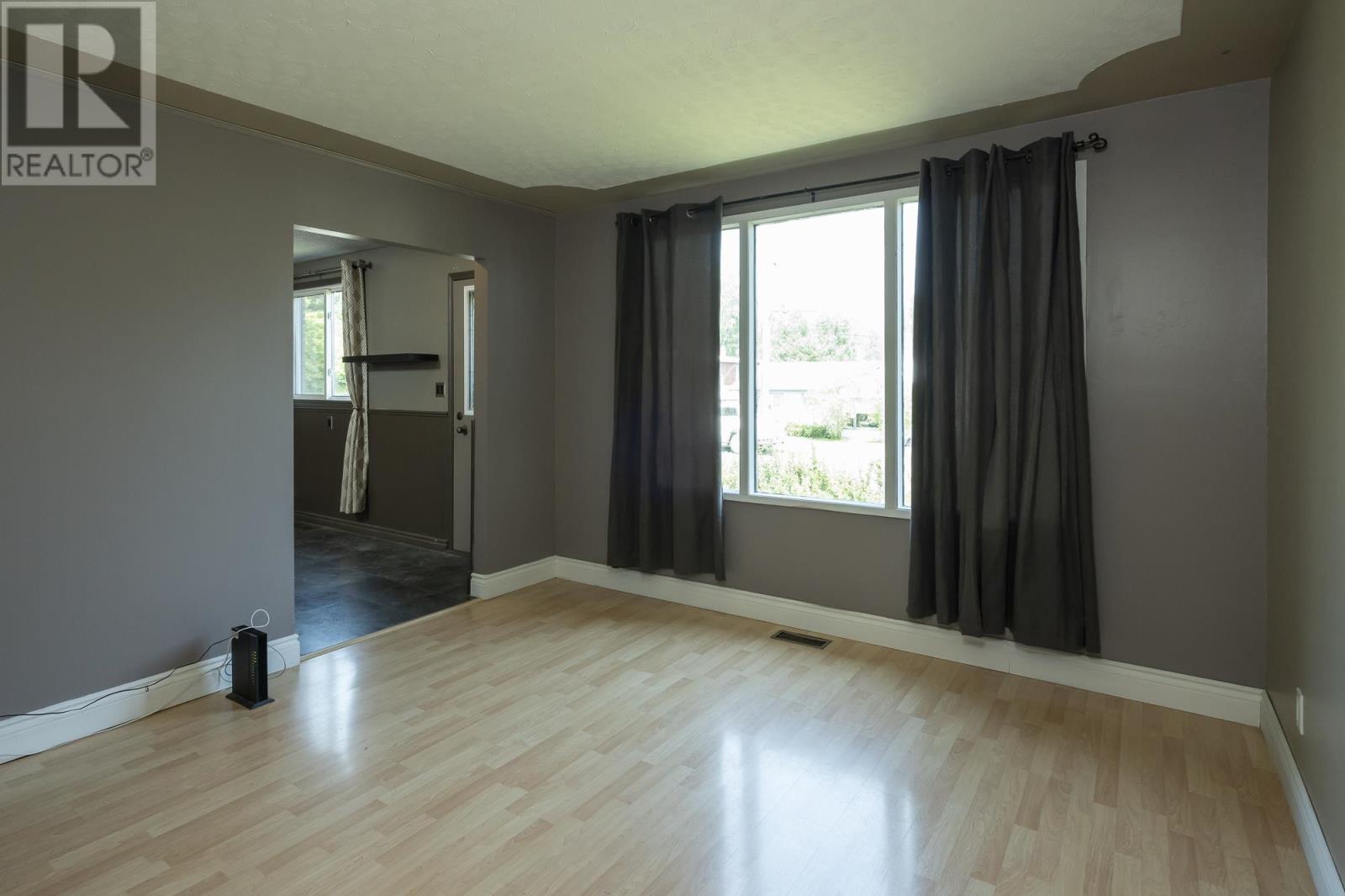 Property at 117 Hull AVE image 3