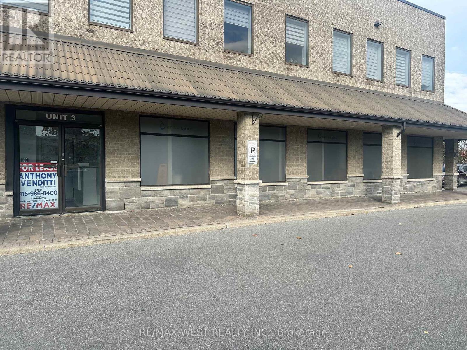 3 - 30 PENNSYLVANNIA AVENUE, Vaughan, Ontario