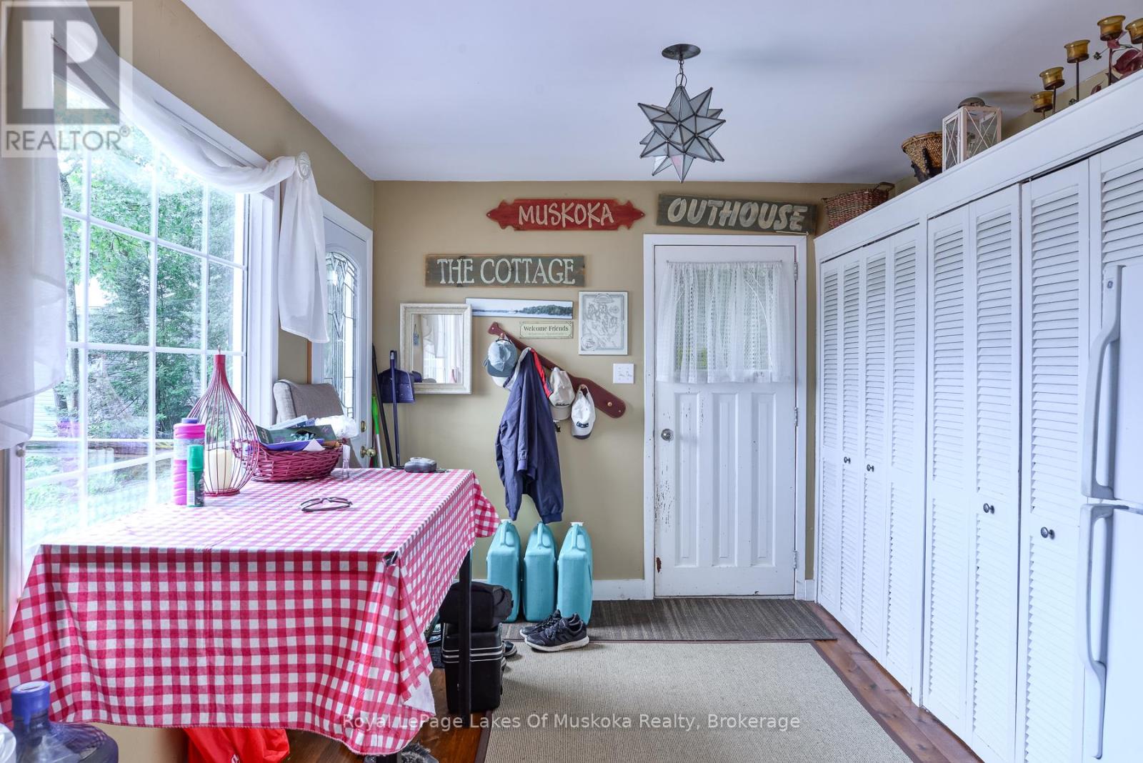 1029 Lakeshore Drive, Gravenhurst, Ontario  P1P 1R2 - Photo 21 - X12125664