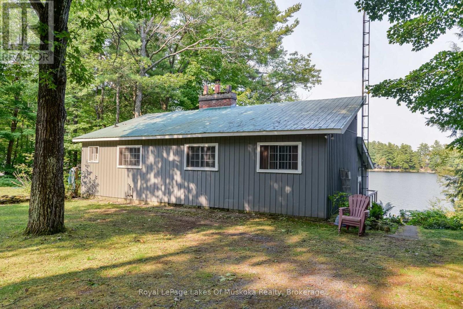 1029 Lakeshore Drive, Gravenhurst, Ontario  P1P 1R2 - Photo 7 - X12125664