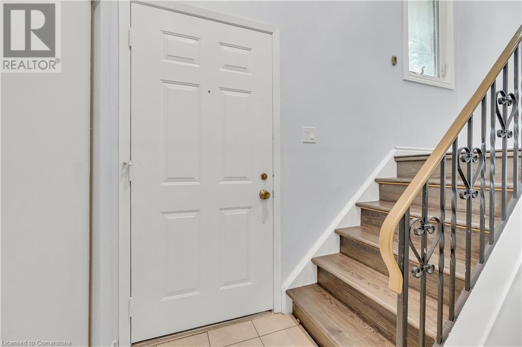 445 Drummerhill Crescent, Waterloo, Ontario  N2T 1G3 - Photo 6 - 40755894