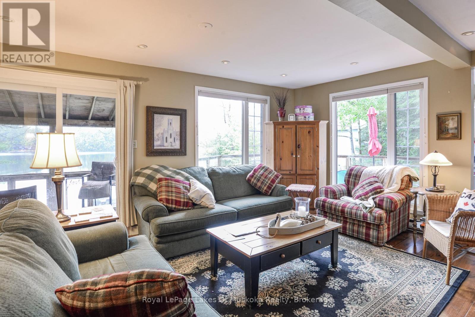 1029 Lakeshore Drive, Gravenhurst, Ontario  P1P 1R2 - Photo 28 - X12125664