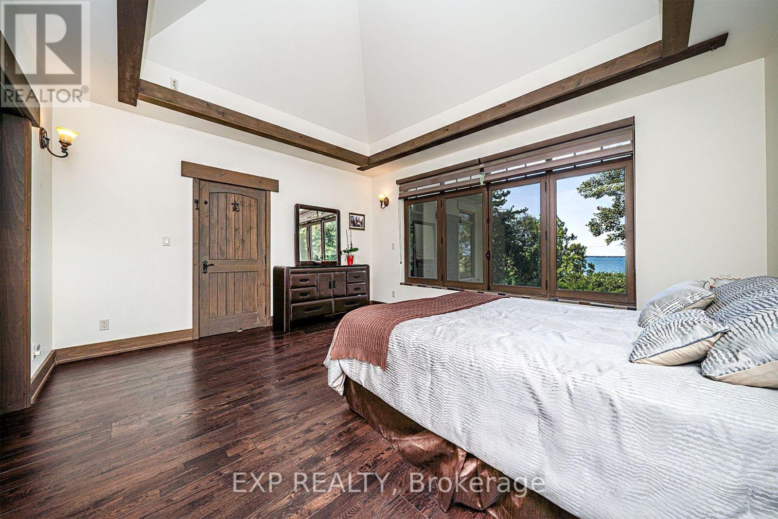 24960 Thorah Park Boulevard, Brock (Beaverton), Ontario  L0K 1A0 - Photo 18 - N12314451