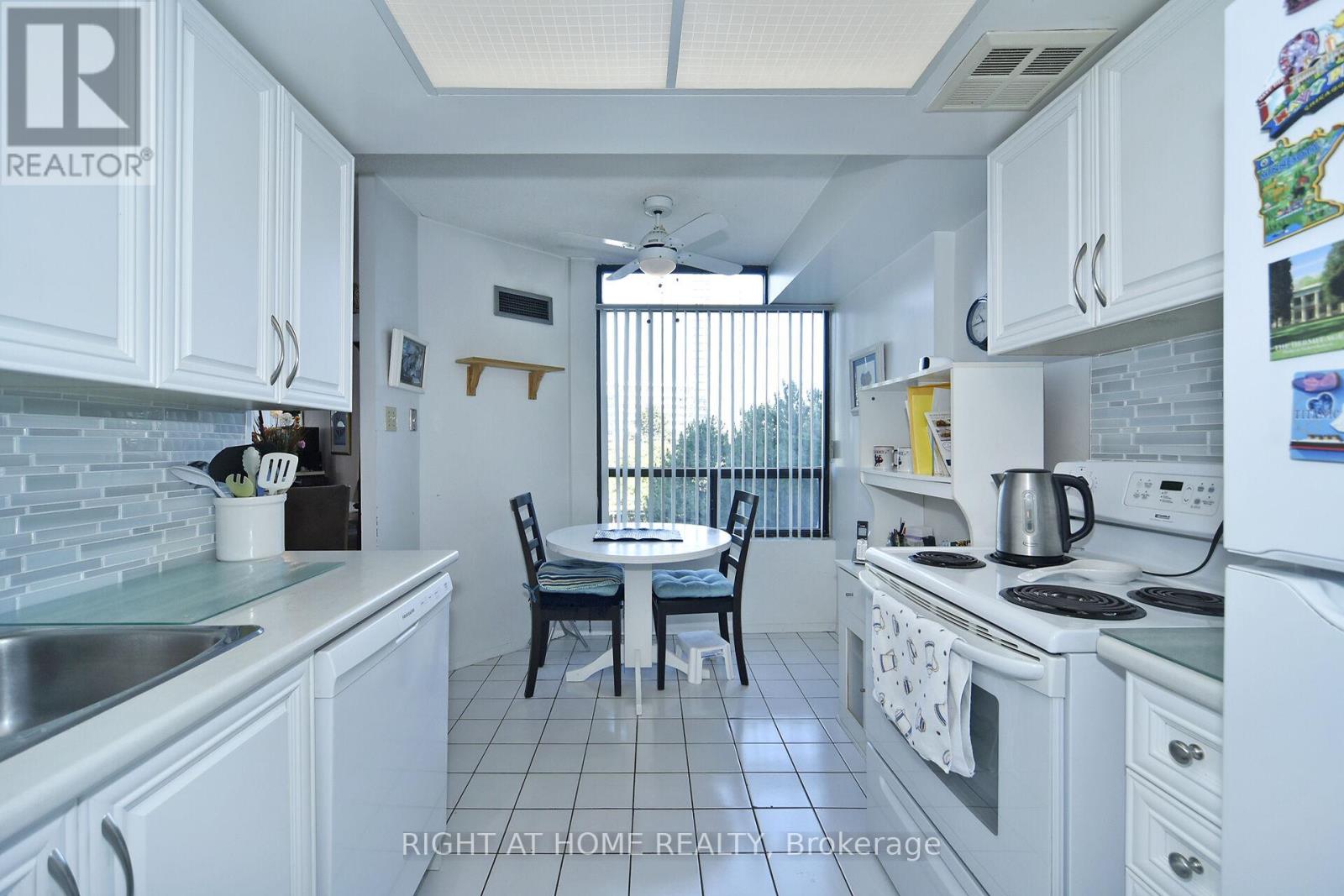 314 - 7440 Bathurst Street, Vaughan, Ontario  L4J 7K8 - Photo 26 - N12314453