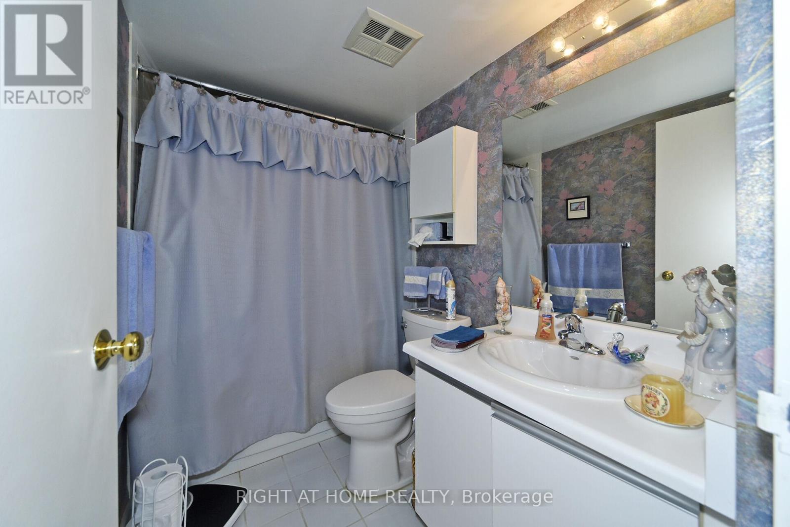 314 - 7440 Bathurst Street, Vaughan, Ontario  L4J 7K8 - Photo 38 - N12314453