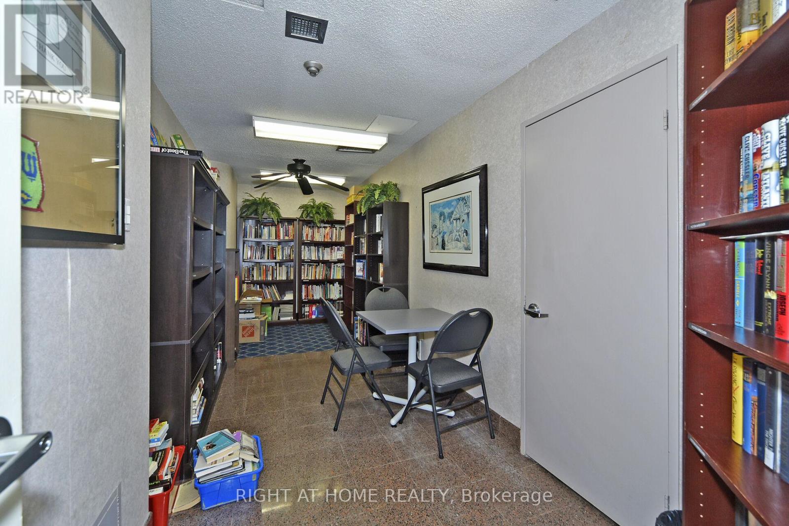 314 - 7440 Bathurst Street, Vaughan, Ontario  L4J 7K8 - Photo 44 - N12314453