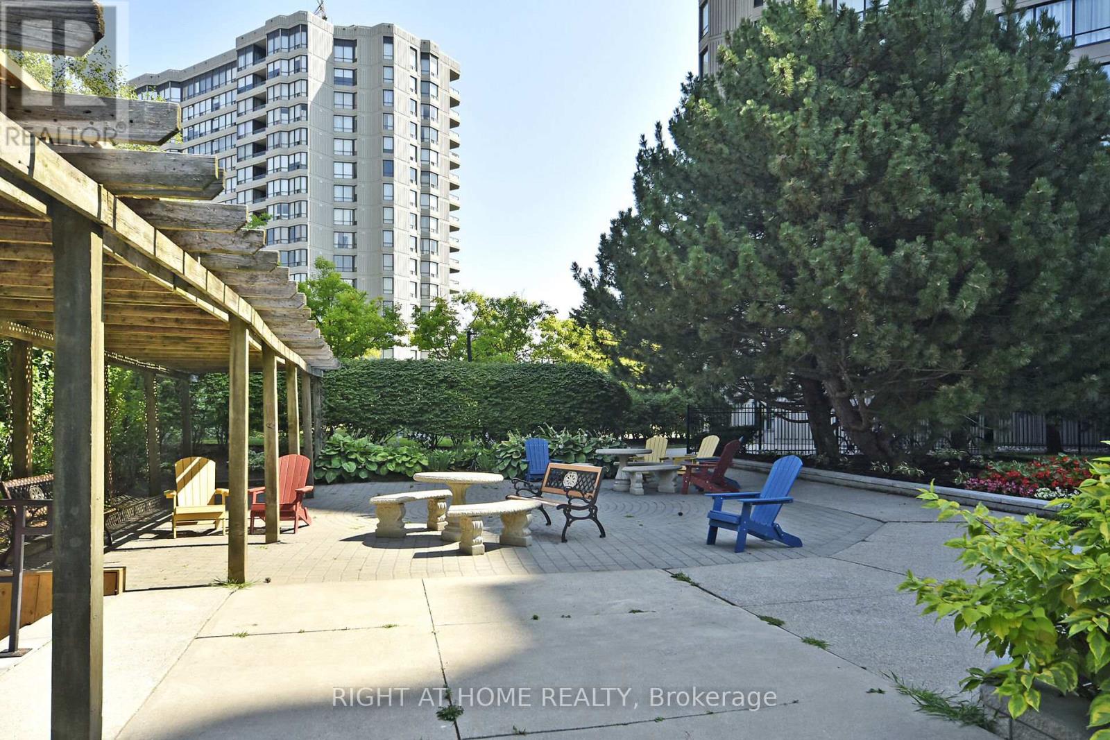 314 - 7440 Bathurst Street, Vaughan, Ontario  L4J 7K8 - Photo 49 - N12314453