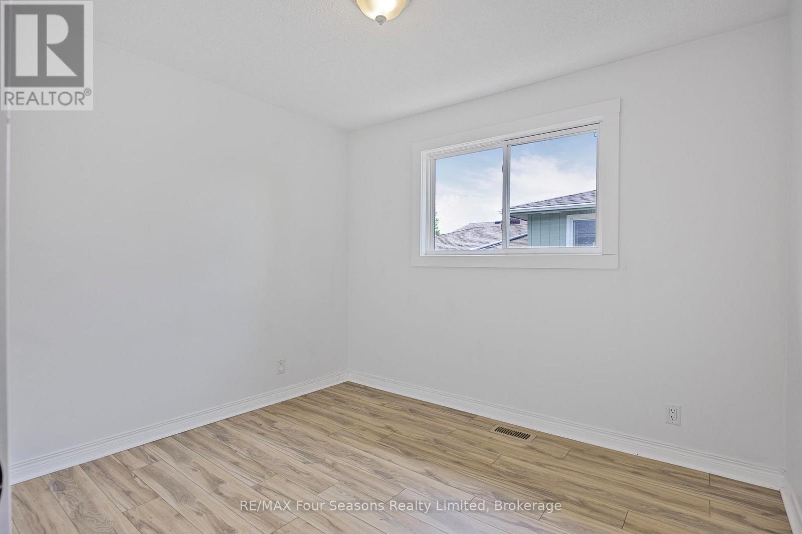 68 Courtice Crescent, Collingwood, Ontario  L9Y 4G1 - Photo 32 - S12314579