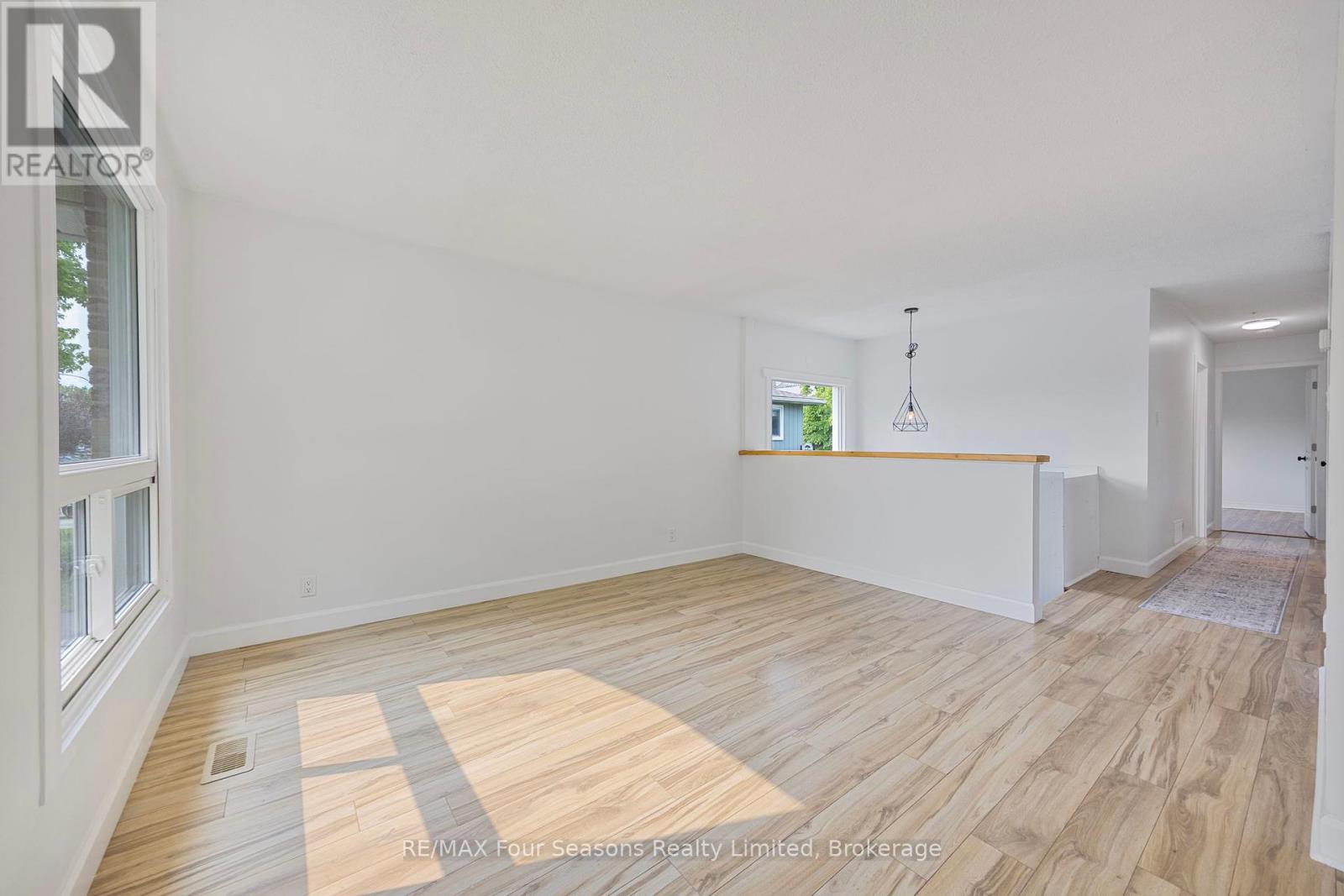 68 Courtice Crescent, Collingwood, Ontario  L9Y 4G1 - Photo 5 - S12314579
