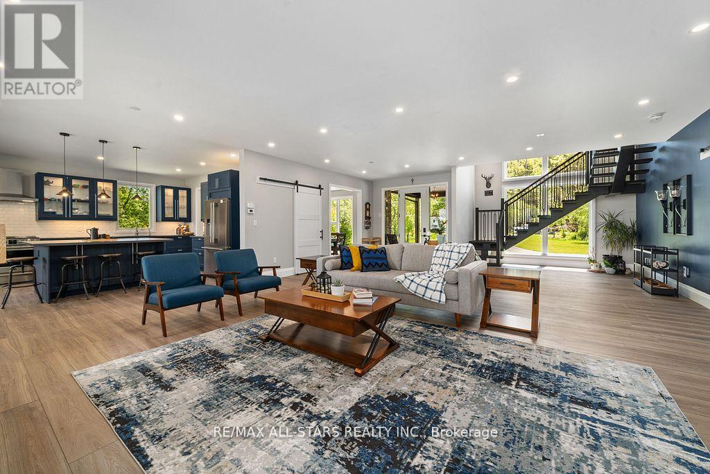 15 Berry Lane, Kawartha Lakes, Ontario  K0M 1A0 - Photo 12 - X12314559