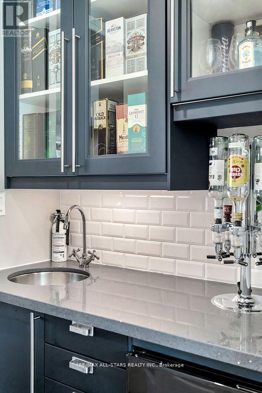 15 Berry Lane, Kawartha Lakes, Ontario  K0M 1A0 - Photo 20 - X12314559