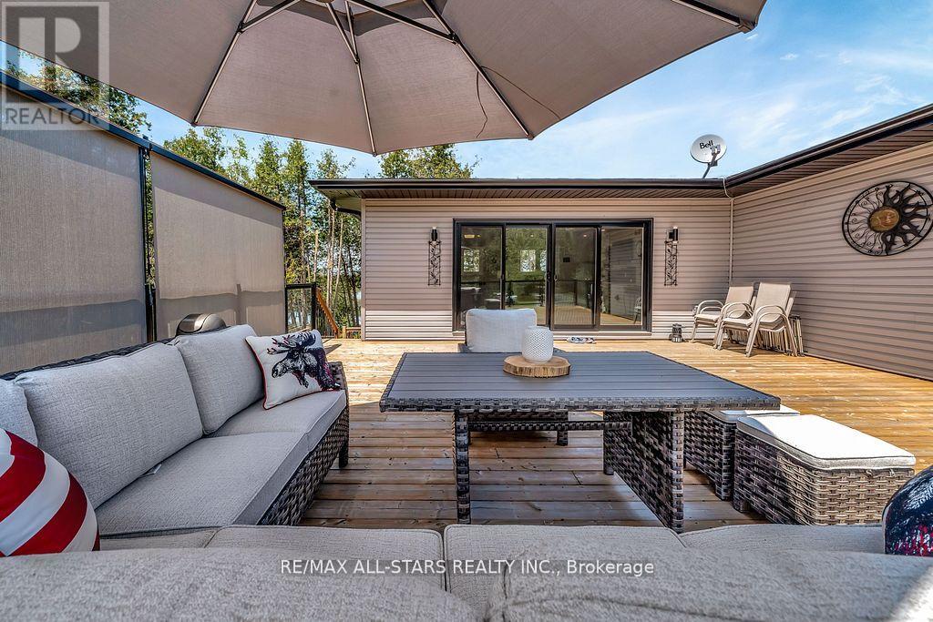 15 Berry Lane, Kawartha Lakes, Ontario  K0M 1A0 - Photo 39 - X12314559