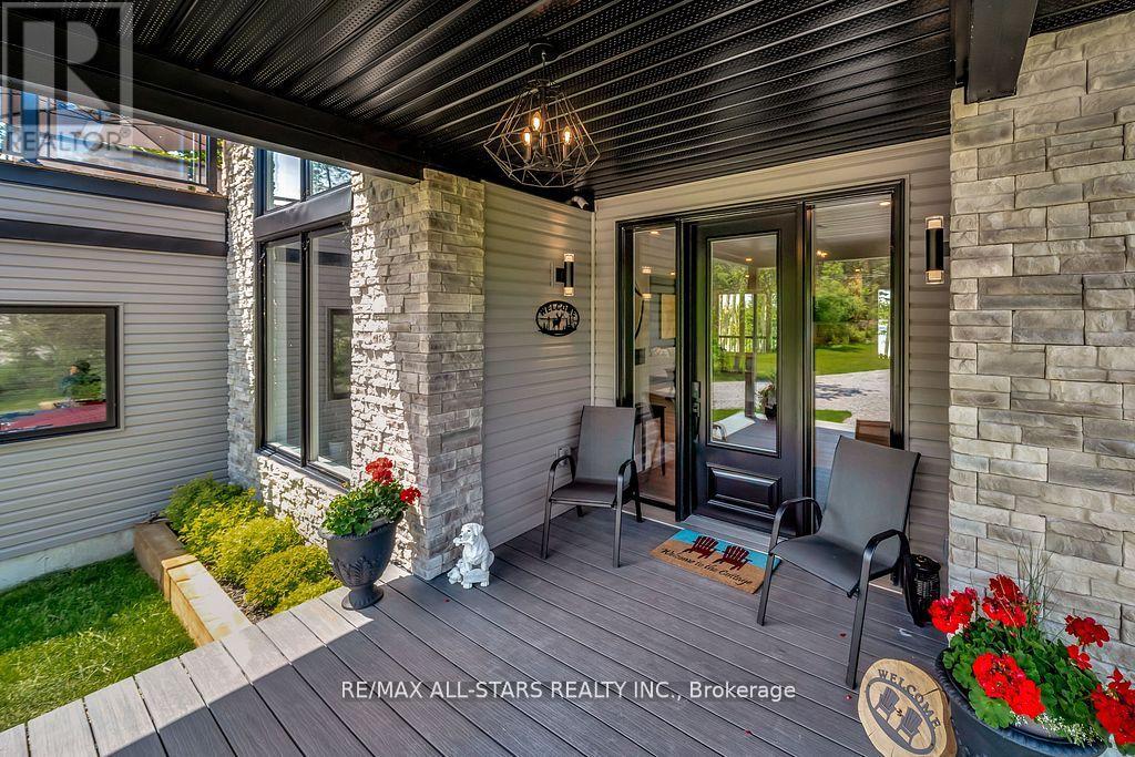 15 Berry Lane, Kawartha Lakes, Ontario  K0M 1A0 - Photo 6 - X12314559