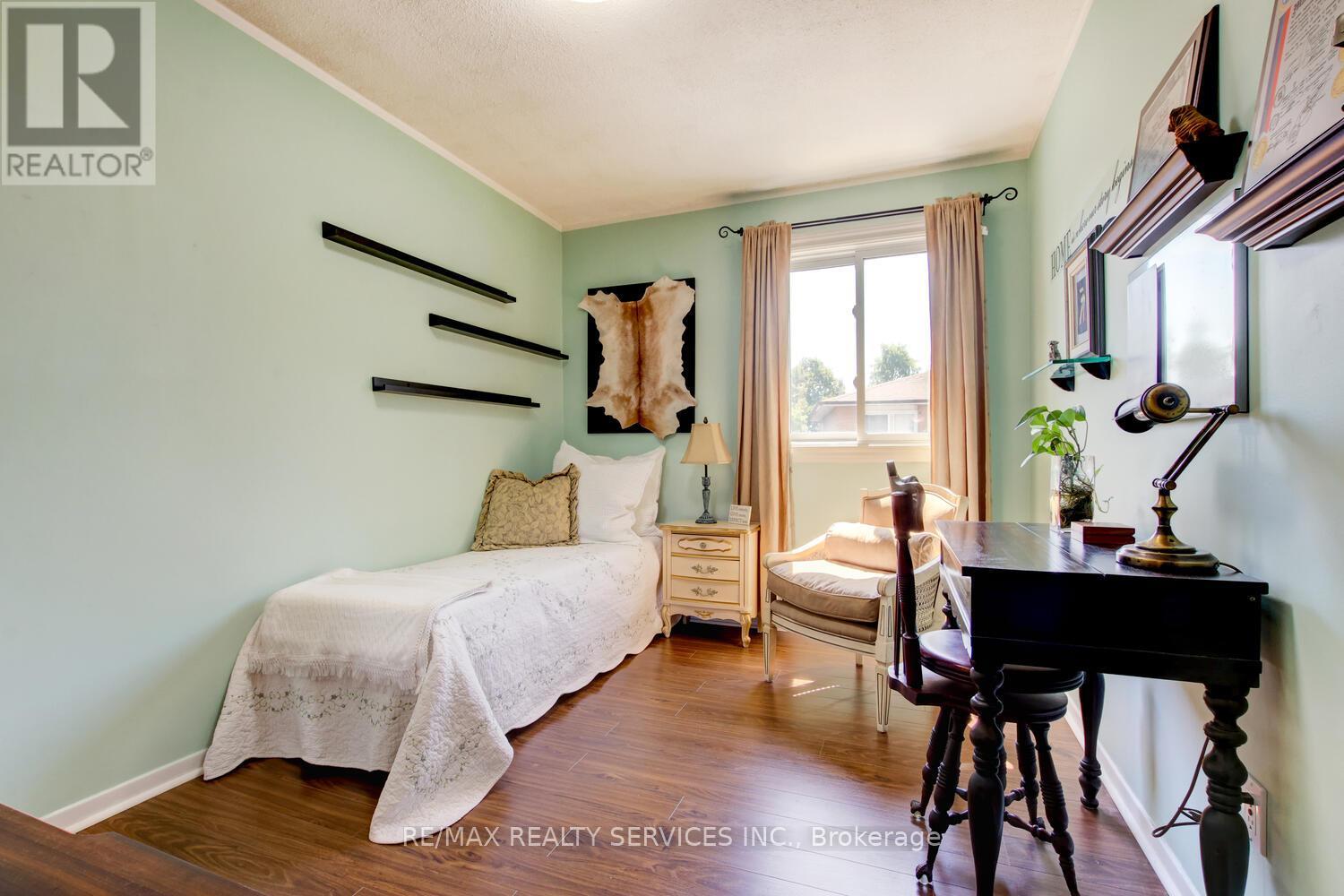 72 Sparklett Crescent, Brampton, Ontario  L6Z 1M8 - Photo 28 - W12314459