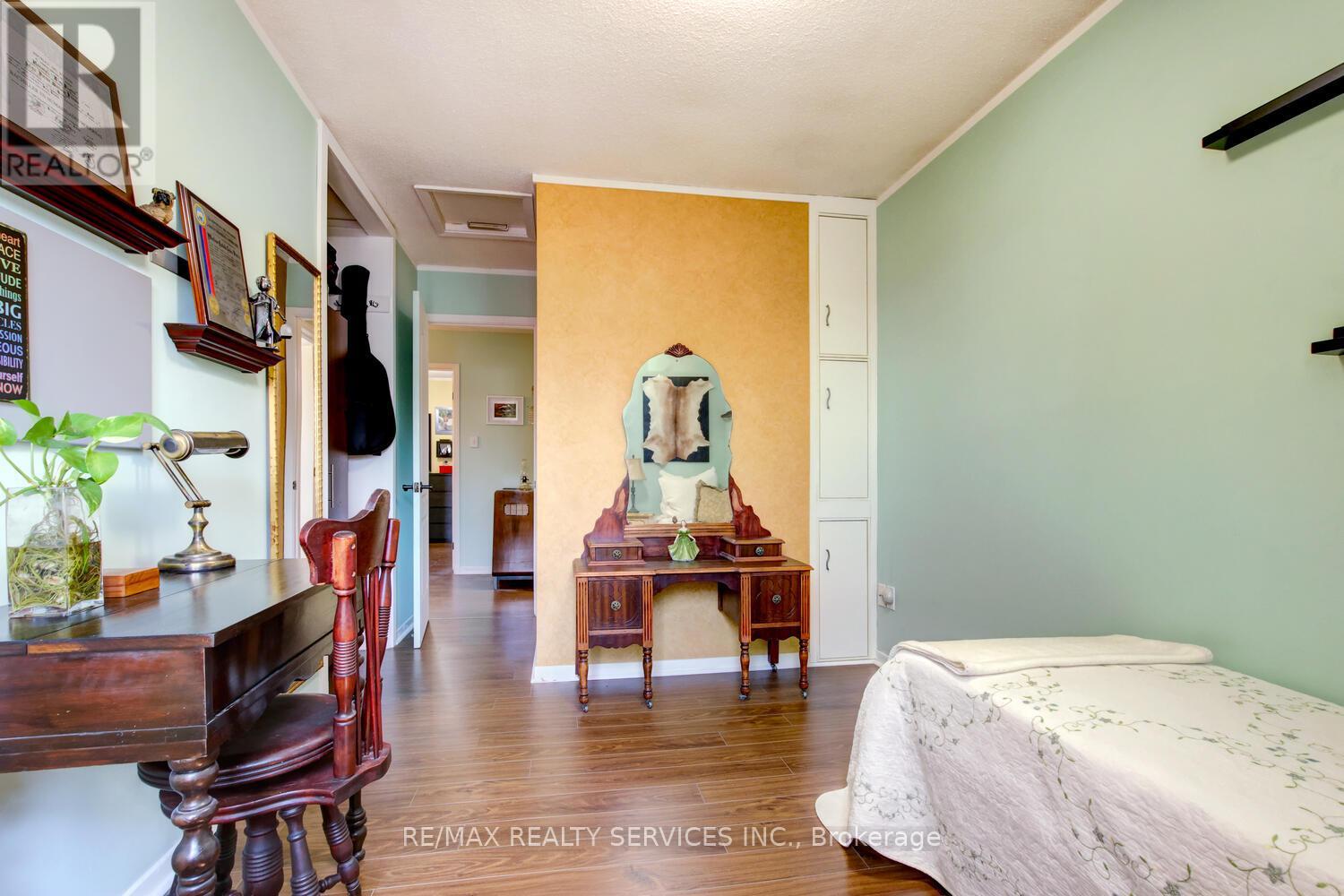 72 Sparklett Crescent, Brampton, Ontario  L6Z 1M8 - Photo 29 - W12314459