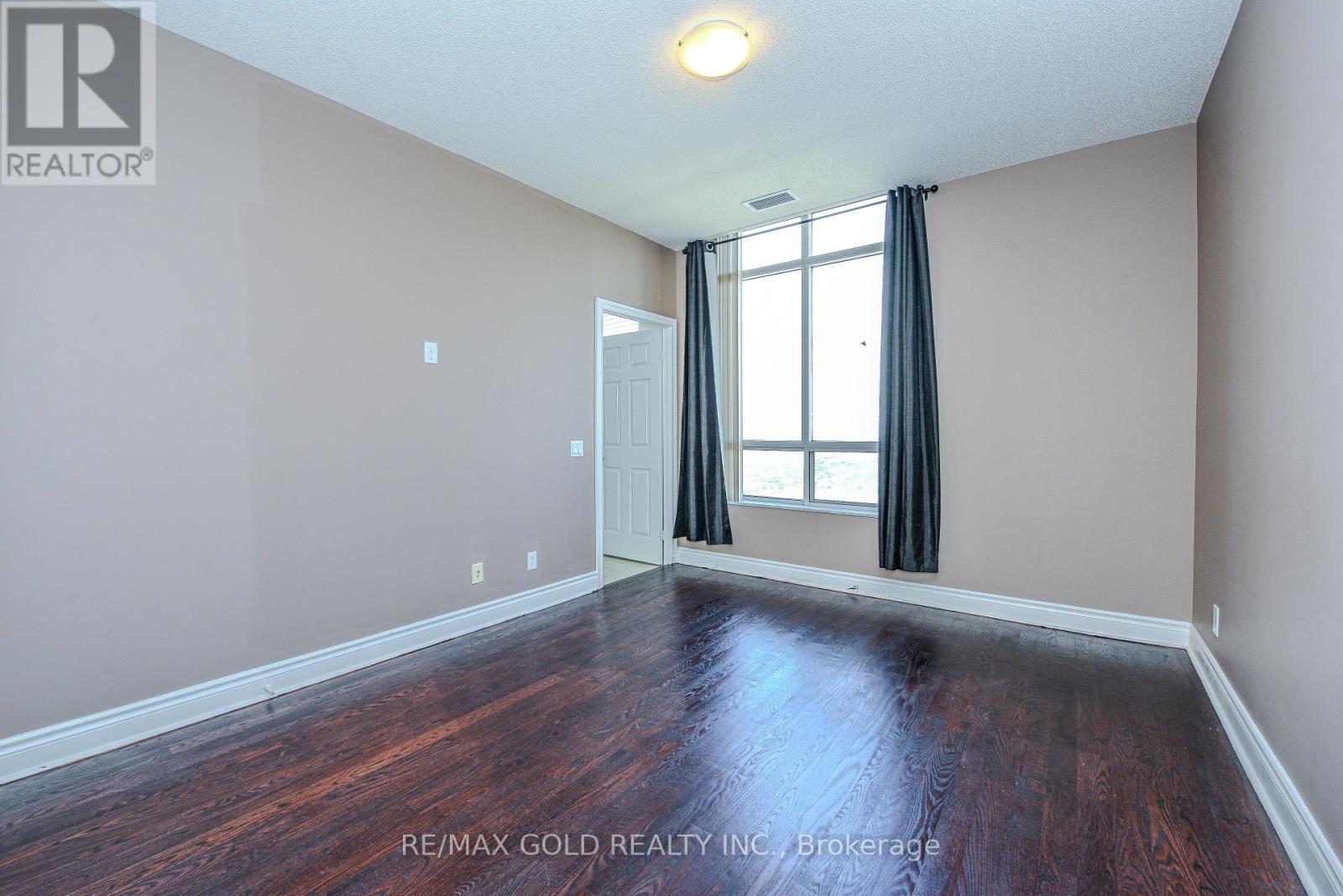 3205 - 35 Kingsbridge Garden Circle, Mississauga, Ontario  L5R 3Z5 - Photo 31 - W12308772