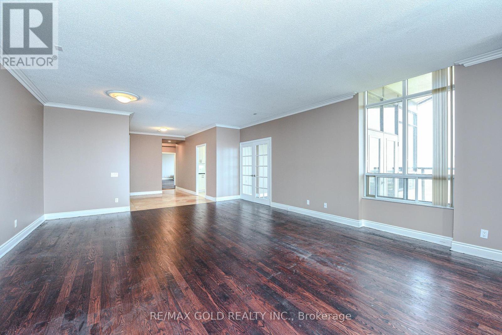 3205 - 35 Kingsbridge Garden Circle, Mississauga, Ontario  L5R 3Z5 - Photo 5 - W12308772