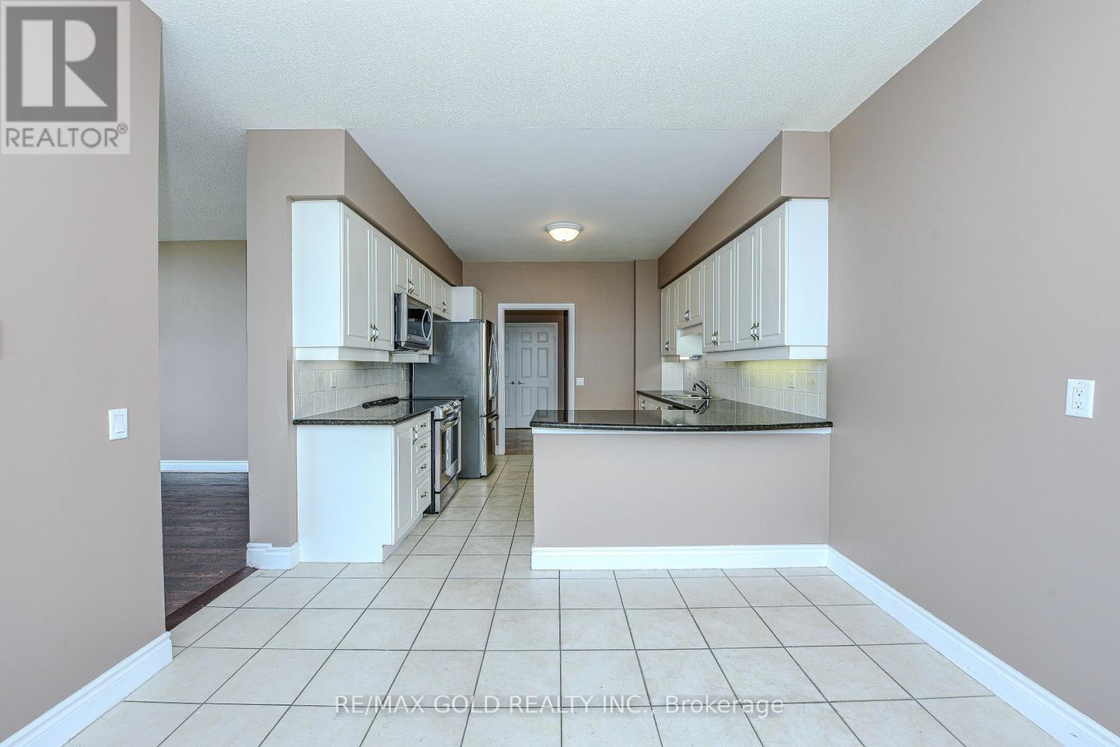 3205 - 35 Kingsbridge Garden Circle, Mississauga, Ontario  L5R 3Z5 - Photo 47 - W12308772