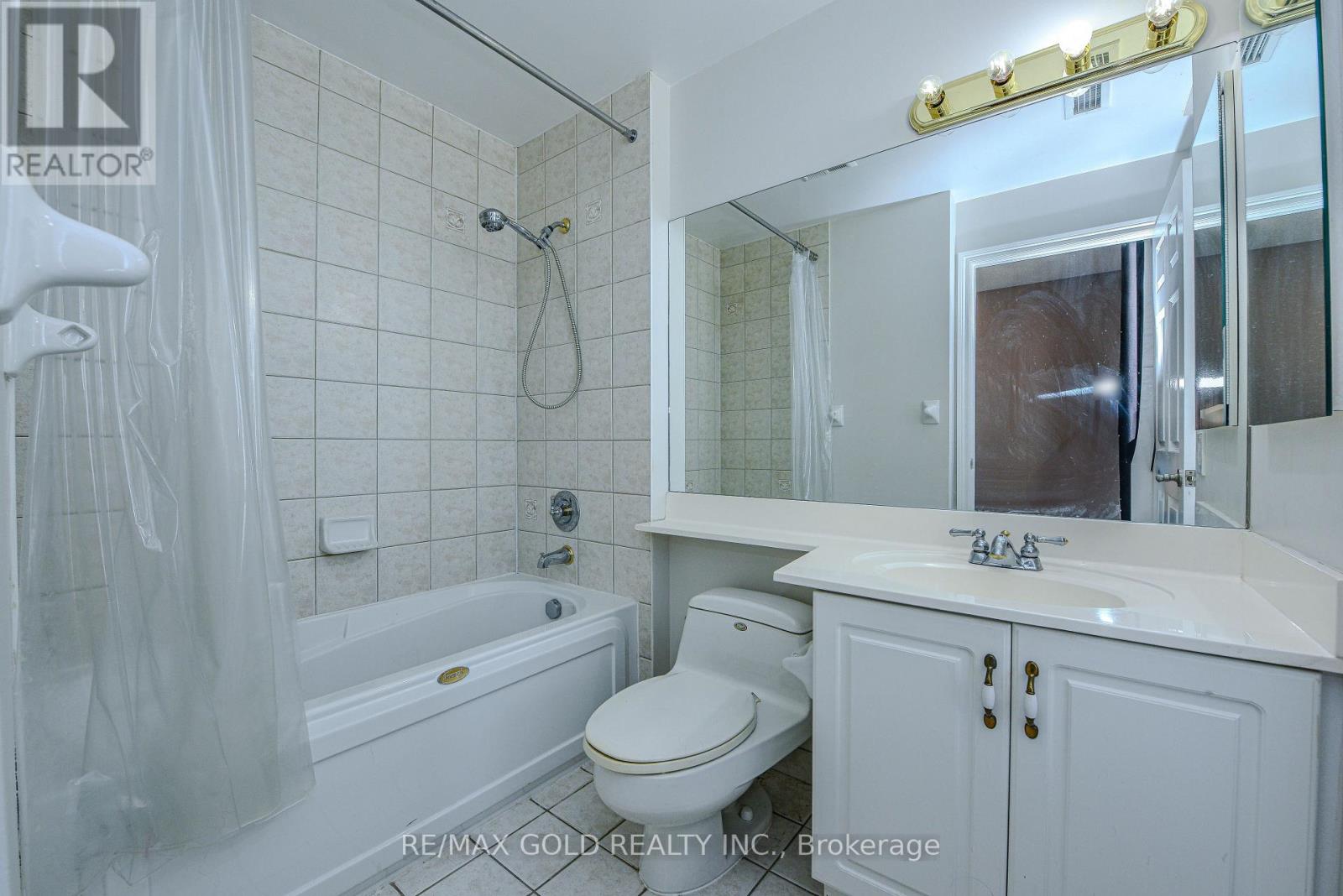 3205 - 35 Kingsbridge Garden Circle, Mississauga, Ontario  L5R 3Z5 - Photo 11 - W12308772