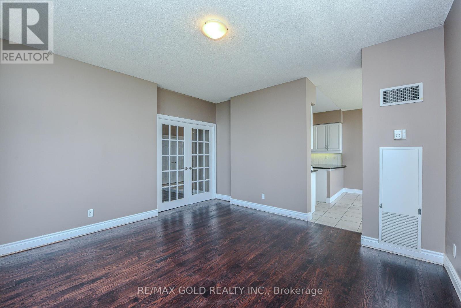 3205 - 35 Kingsbridge Garden Circle, Mississauga, Ontario  L5R 3Z5 - Photo 48 - W12308772