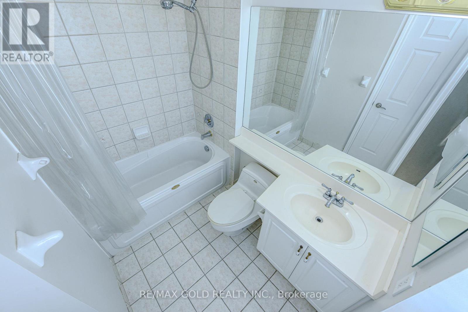 3205 - 35 Kingsbridge Garden Circle, Mississauga, Ontario  L5R 3Z5 - Photo 12 - W12308772