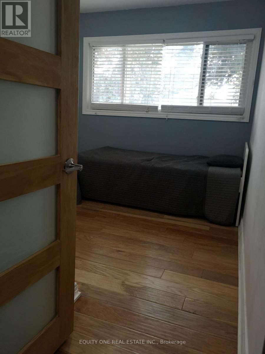 366 Maria Goretti Circle, Ottawa, Ontario  K1L 7K8 - Photo 12 - X12314535
