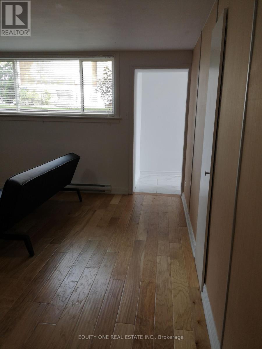 366 Maria Goretti Circle, Ottawa, Ontario  K1L 7K8 - Photo 22 - X12314535