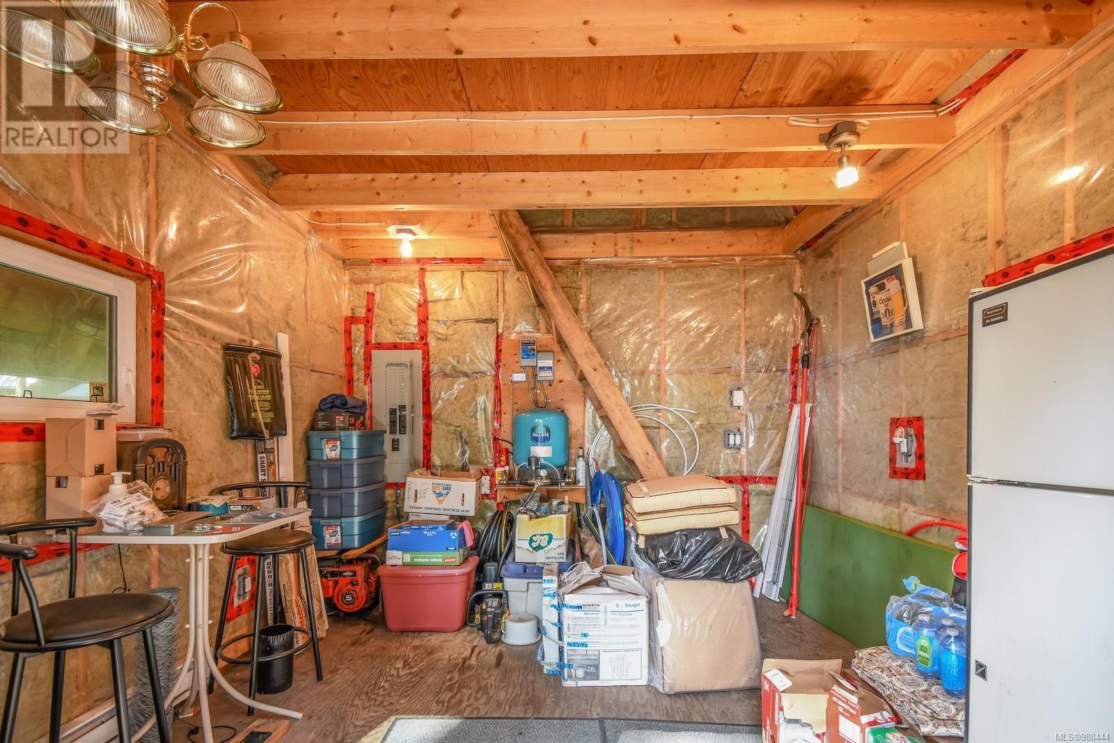 919 Salal Dr, Mudge Island, British Columbia  A1A 1A1 - Photo 38 - 988444