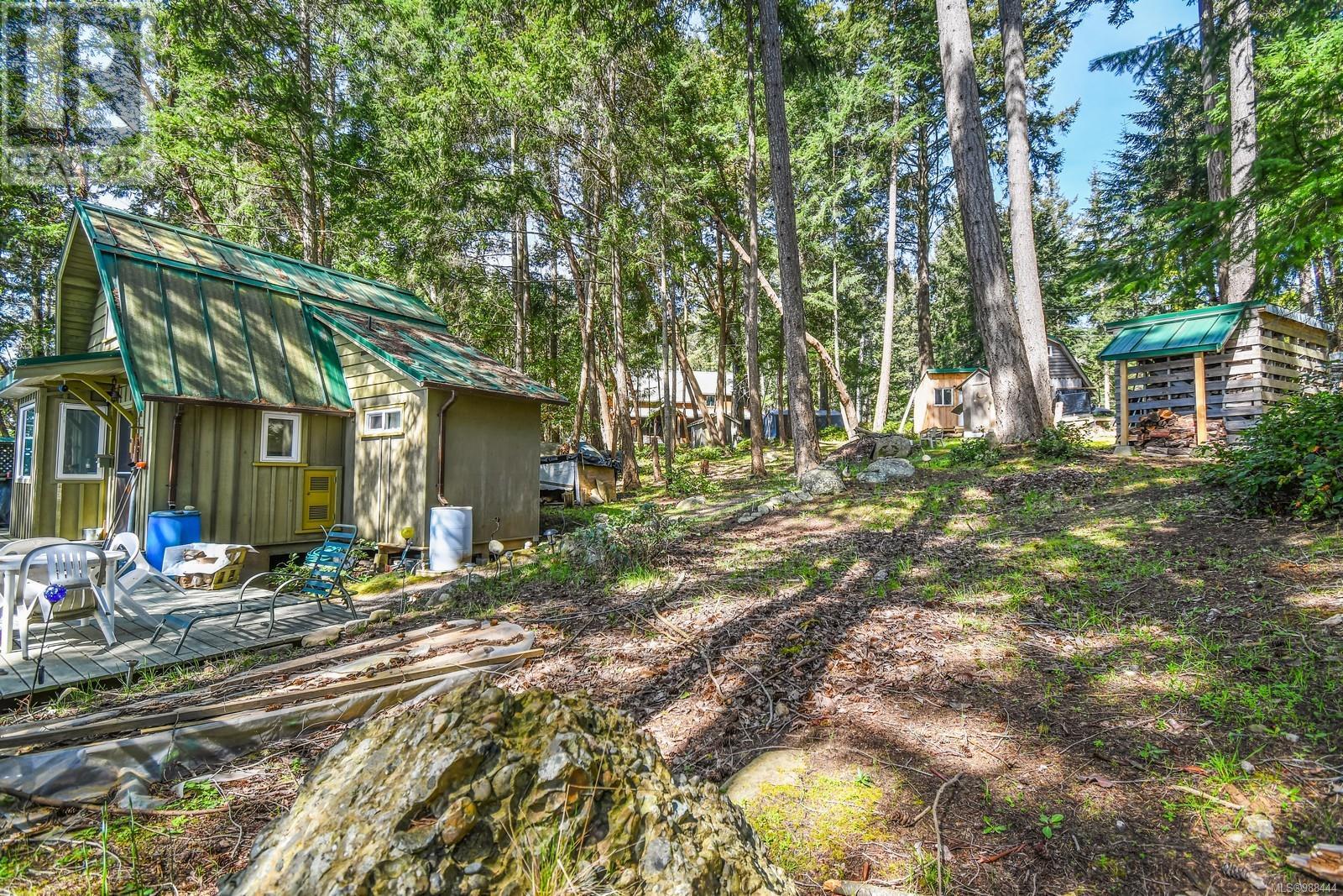 919 Salal Dr, Mudge Island, British Columbia  A1A 1A1 - Photo 33 - 988444