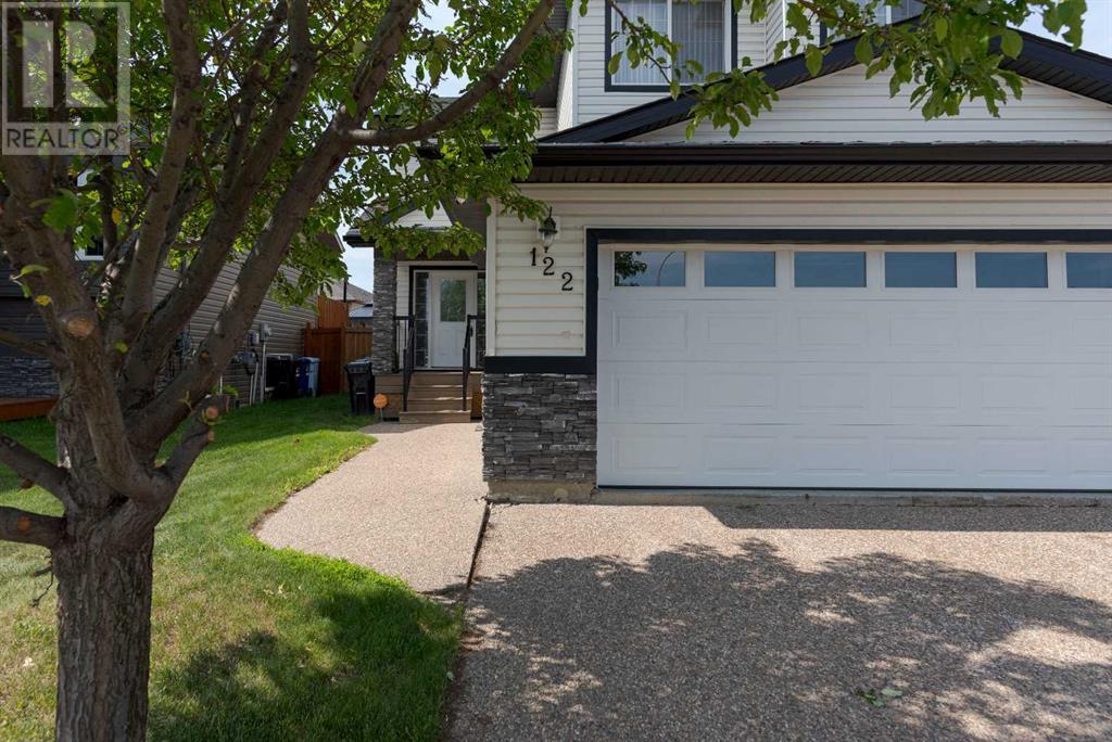 Property at 122 Iris Way image 3