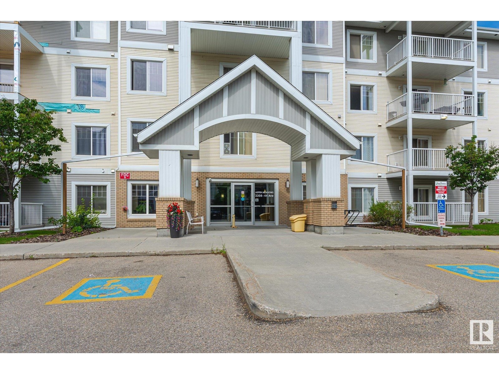 Property at #109 2208 44 AV NW image 2