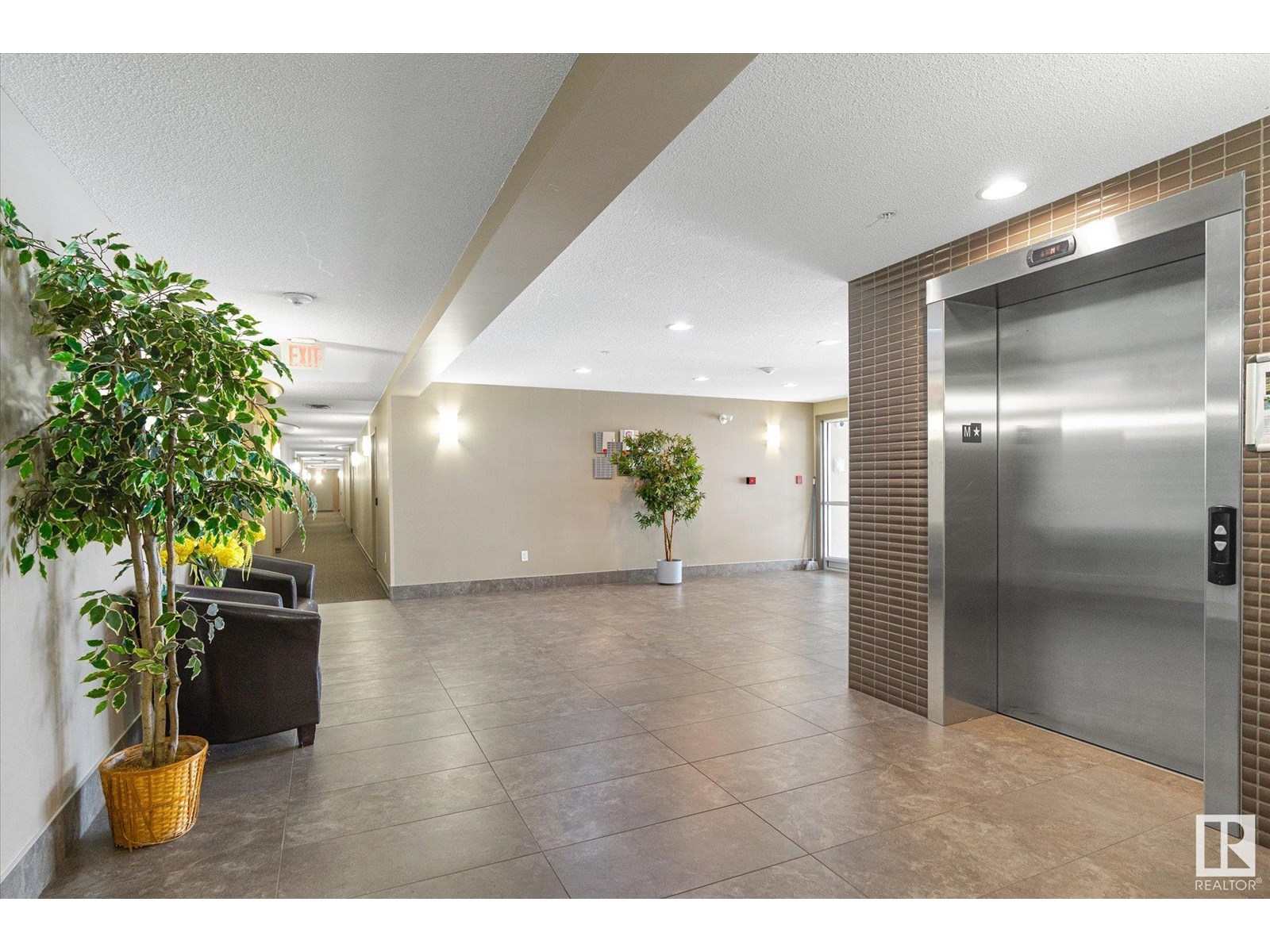 Property at #109 2208 44 AV NW image 3
