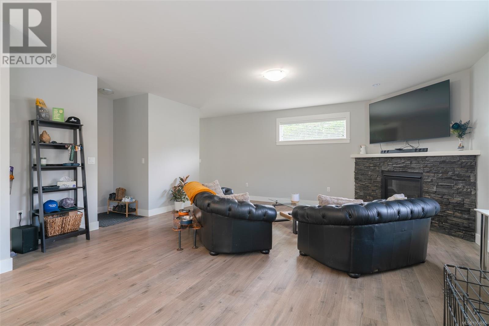 Property at 820 Brechin Rd image 5