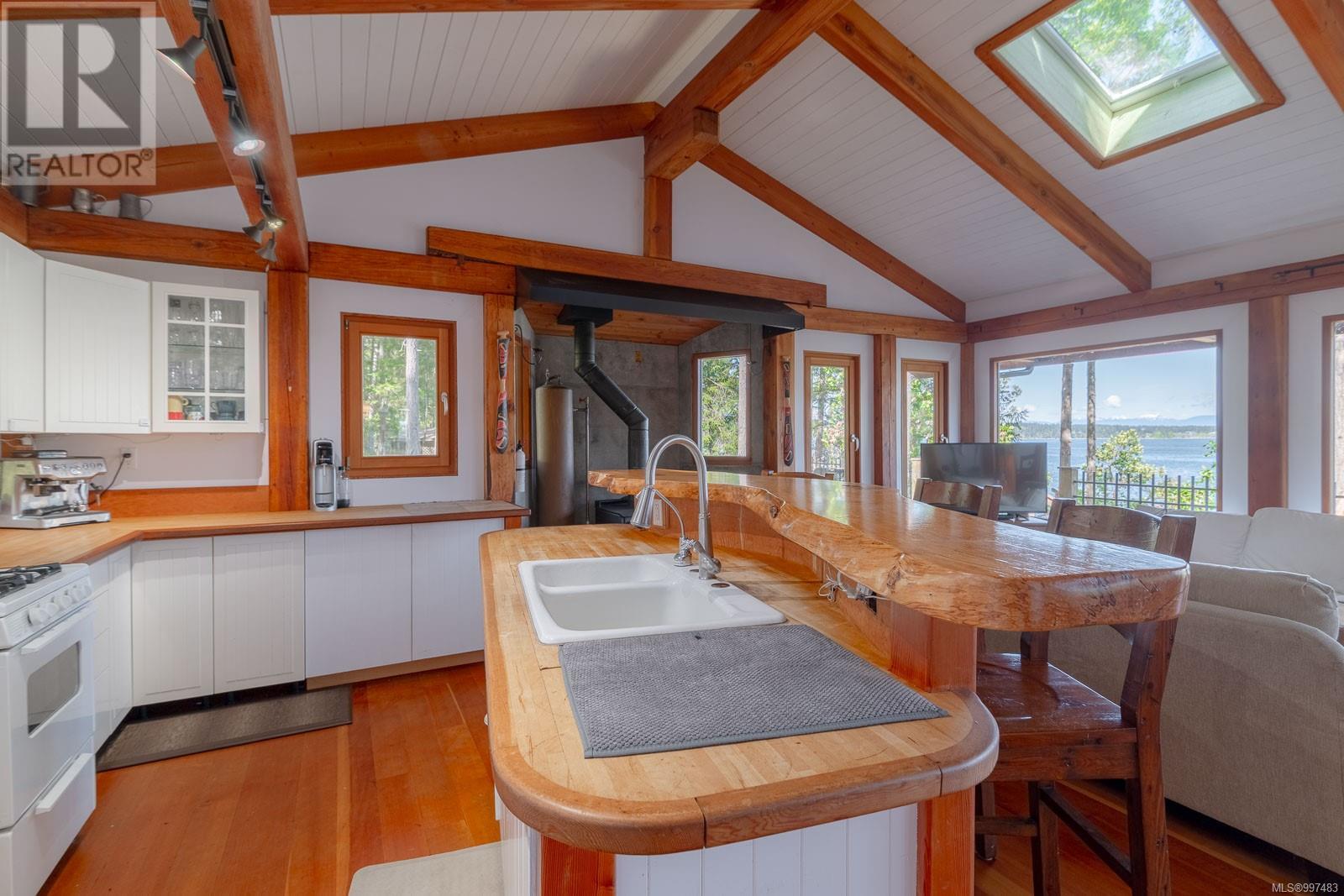 550 Cardale Rd, Decourcy Island, British Columbia  A1A 1A1 - Photo 17 - 997483