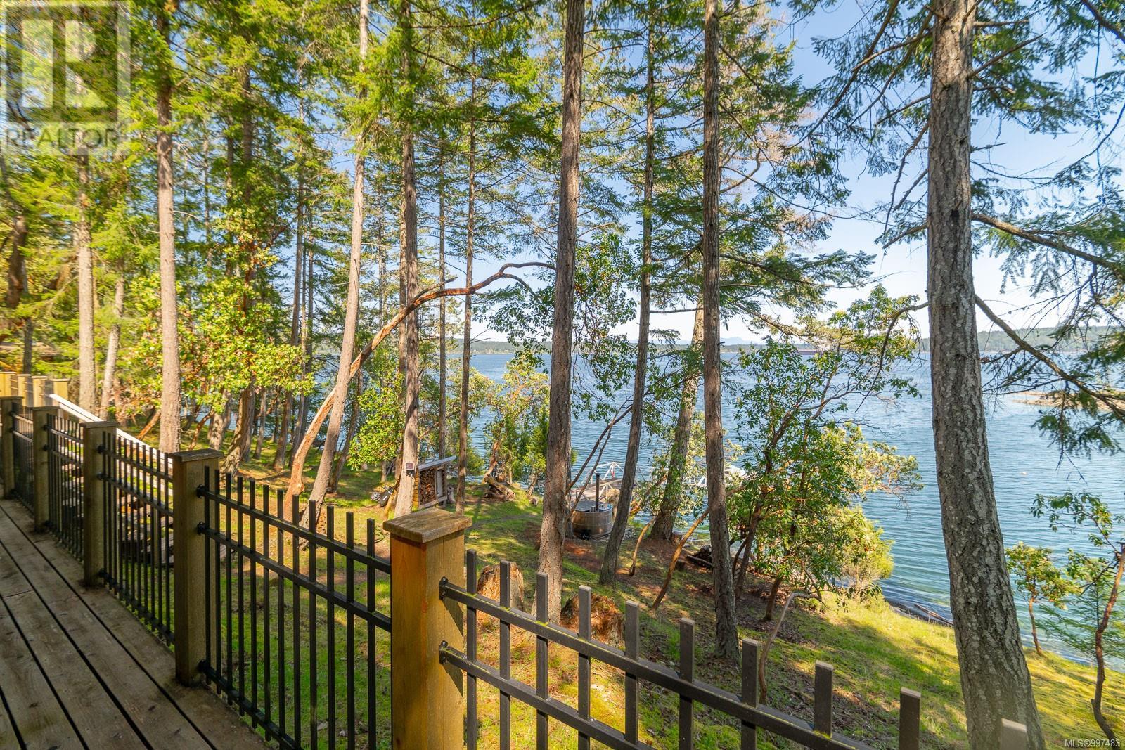 550 Cardale Rd, Decourcy Island, British Columbia  A1A 1A1 - Photo 14 - 997483