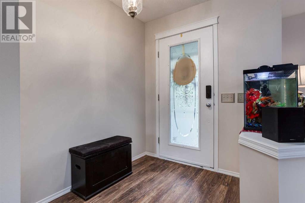 Property at 53 PRESTWICK Rise SE image 5
