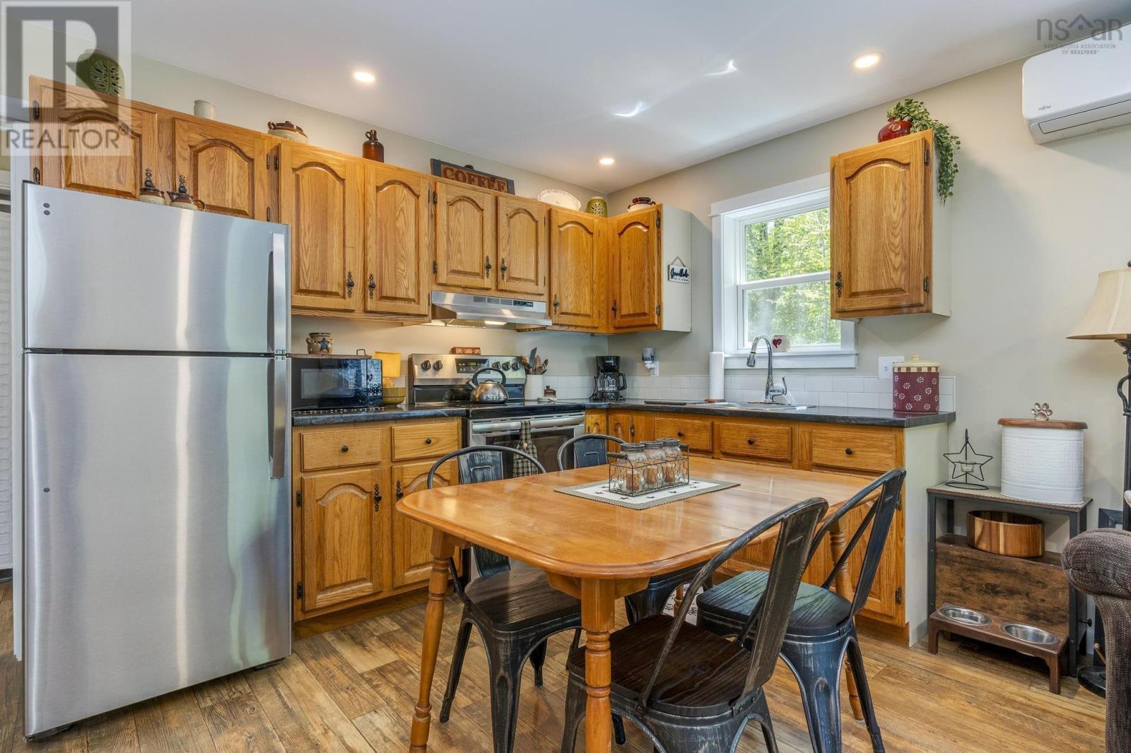 38 Joseph Street, Labelle, Nova Scotia  B0T 1E0 - Photo 10 - 202512869