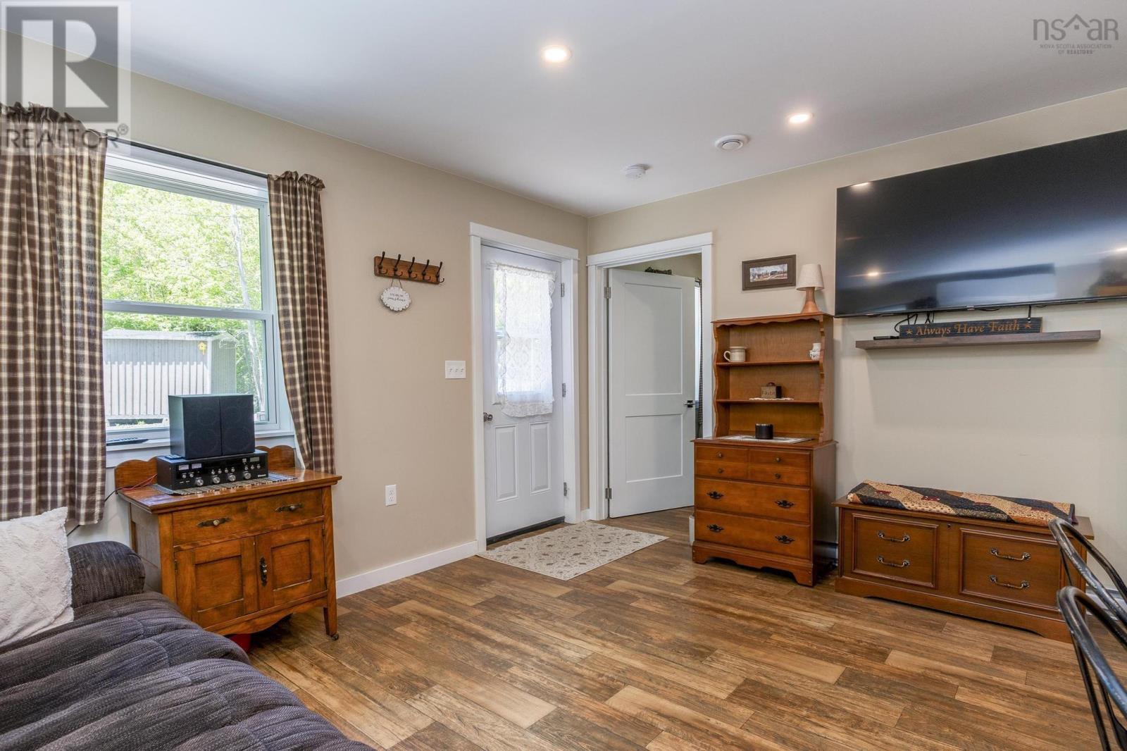38 Joseph Street, Labelle, Nova Scotia  B0T 1E0 - Photo 7 - 202512869