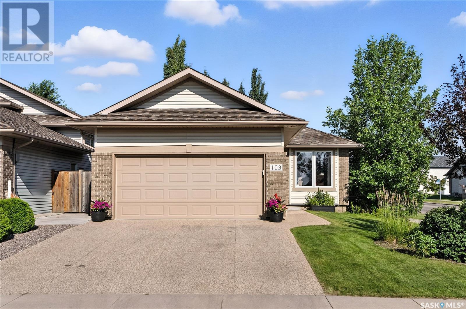 Property at 103 Dulmage CRESCENT image 1